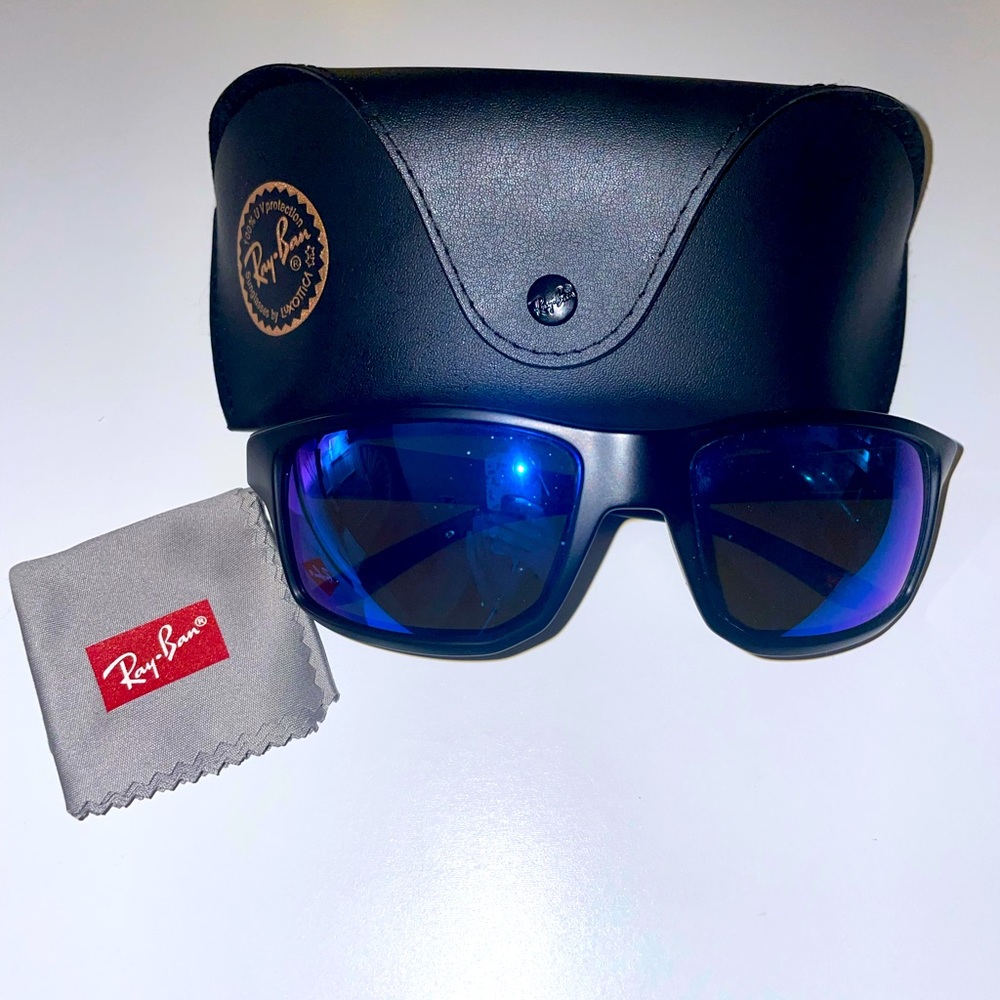 OAKLEY polarized sunglasses by Rayban